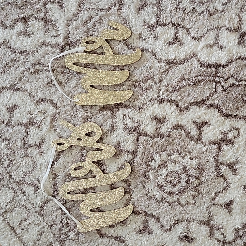 Mr & Mrs Signs